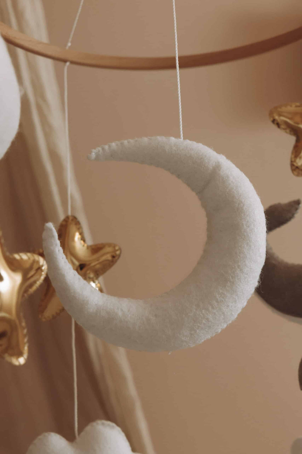 Handmade Little Whales baby mobile-2