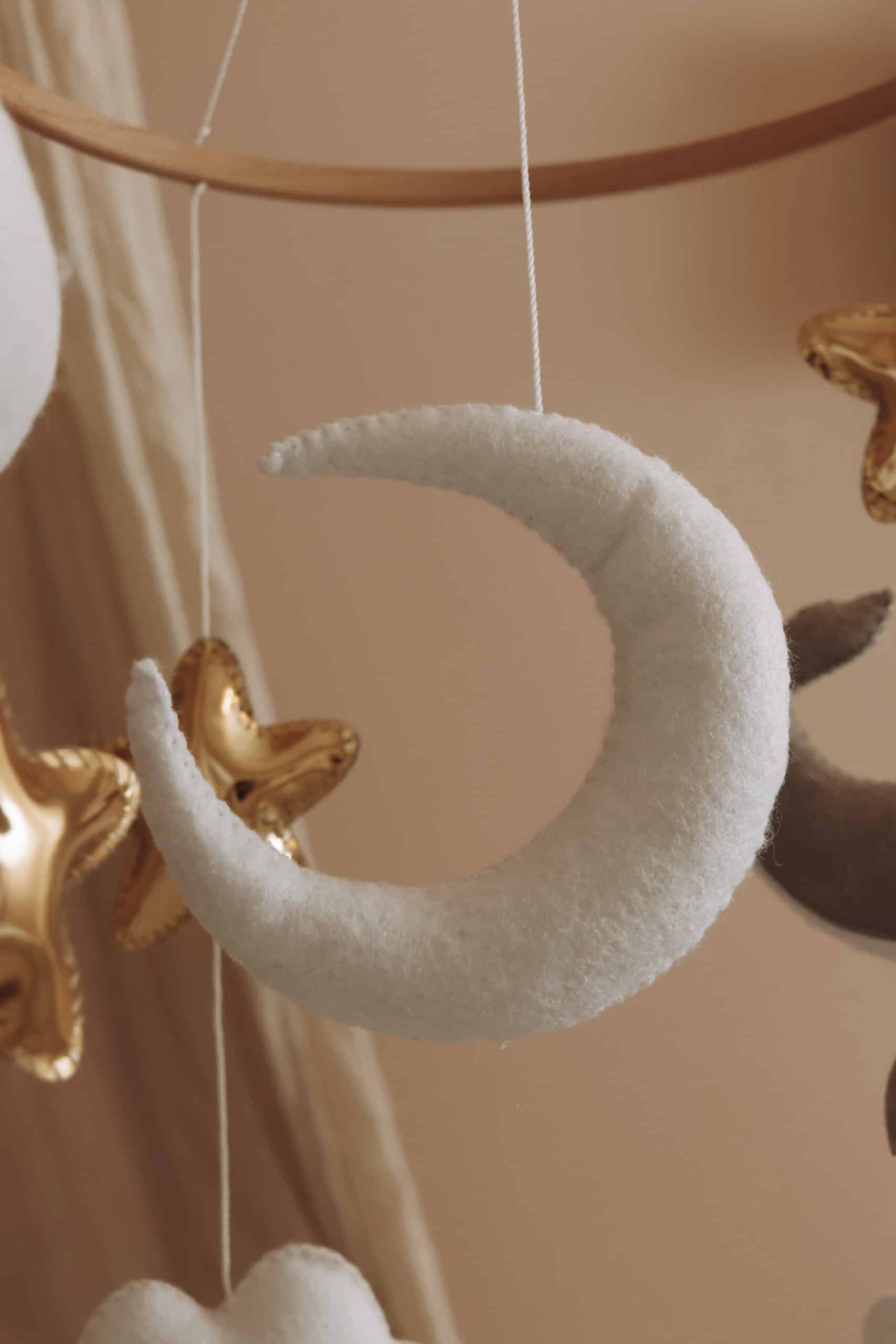 Handmade Little Whales baby mobile-2